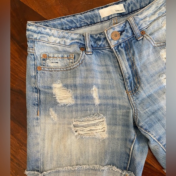 Garage Girlfriend Denim Shorts Distressed Size S - Picture 3 of 11